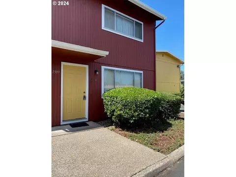1909 W 17th Ave #B, Eugene, OR 97402