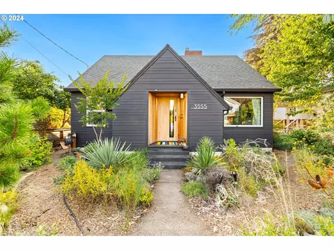 3555 SE 66th Ave, Portland, OR 97206