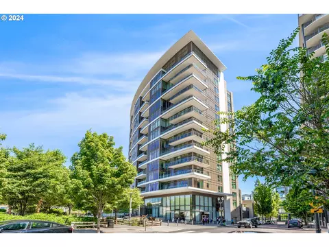 949 NW Overton St #505, Portland, OR 97209