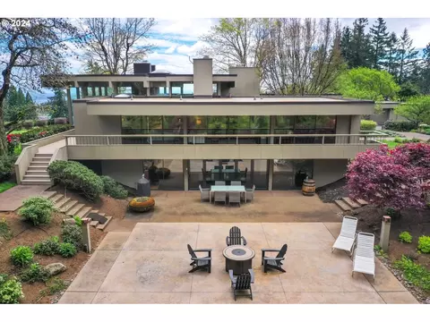 12755 NE Parrett Mountain Rd, Newberg, OR 97132
