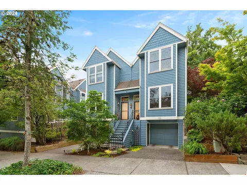511 SE Nehalem St, Portland, OR 97202