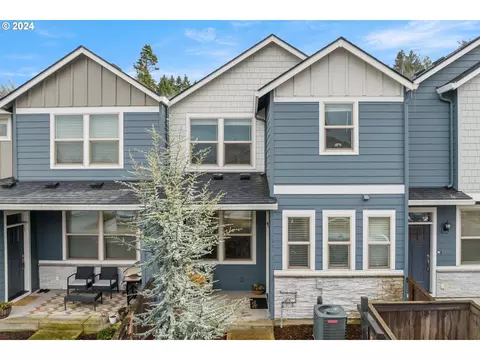 13743 NW 7th Pl, Vancouver, WA 98685