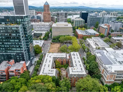 1500 SW Park Ave #325, Portland, OR 97201