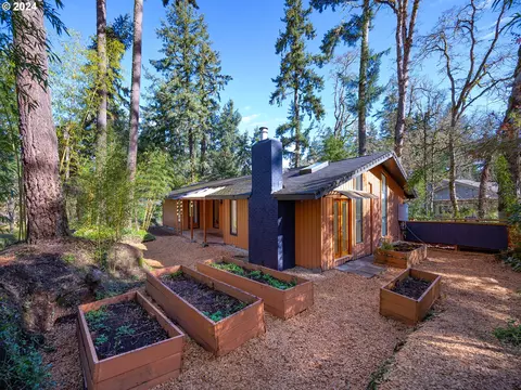 1333 Paige Ave, Eugene, OR 97405 photo 1