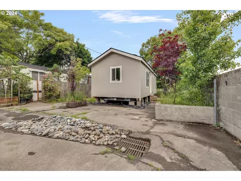 7265 NE Lombard St #516, Portland, OR 97218
