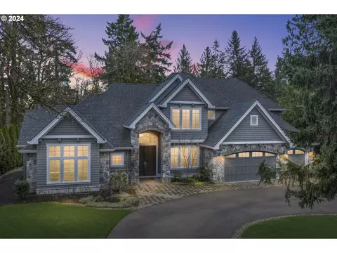 3070 Wembley Park Rd, Lake Oswego, OR 97034