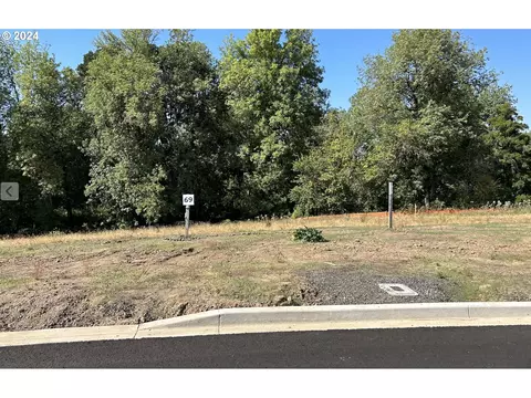 1587 NW Pinehurst Dr #69, Mcminnville, OR 97128