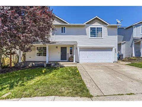 37377 Coralburst St, Sandy, OR 97055