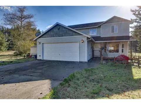 92520 State Champ Rd, Astoria, OR 97103