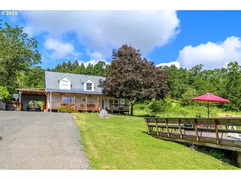 87750 Oak Hill Dr, Eugene, OR 97402