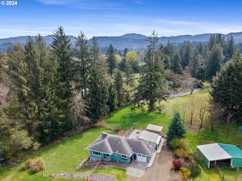 9355 S Highway 101, Tillamook, OR 97141
