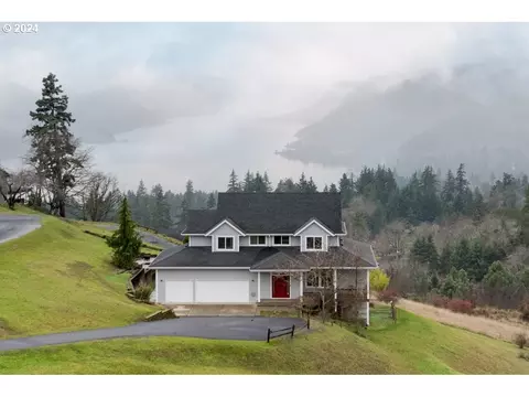 450 NW Strawberry Mountain Pl, White Salmon, WA 98672