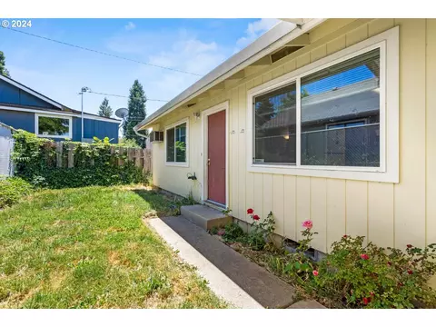 1226 Stevens St, Medford, OR 97504