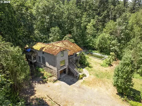 62200 NE Frontage St, Cascade Locks, OR 97014