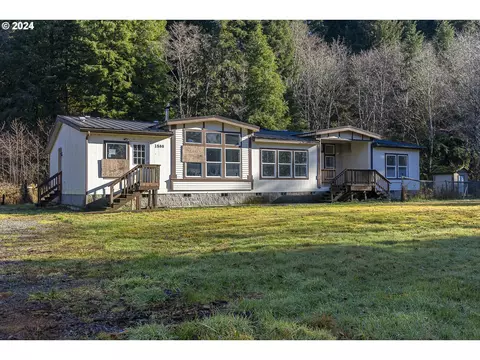 1580 Old River Rd, Siletz, OR 97380