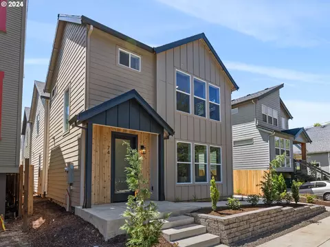 74 NE Stanton St, Portland, OR 97212