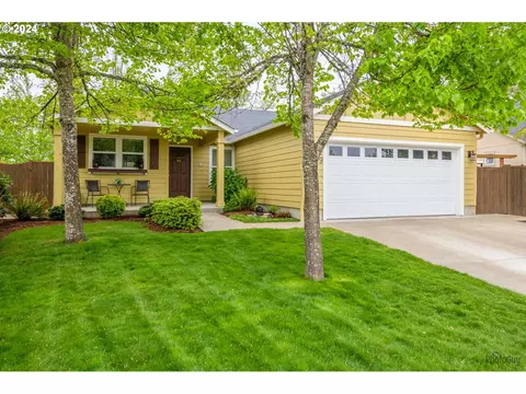 1159 Riverfront Way, Cottage Grove, OR 97424
