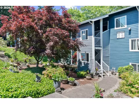 12600 SE Freeman Way #44, Milwaukie, OR 97222