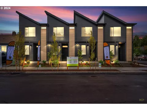 1211 N Watts St, Portland, OR 97217