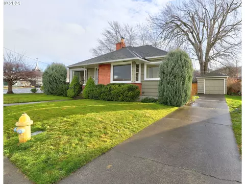 1608 E 10th St, The Dalles, OR 97058