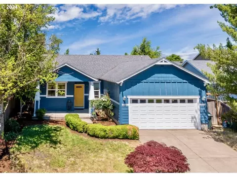 5551 Livingston Ave, Eugene, OR 97402