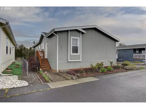 300 SW 7th Ave #705, Battle Ground, WA 98604