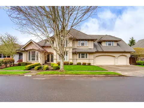3740 Meadow View Dr, Eugene, OR 97408