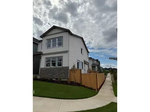 16594 SW Jean Louise Rd, Tigard, OR 97223