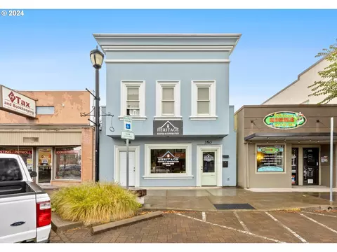 348 S Broadway St, Estacada, OR 97023