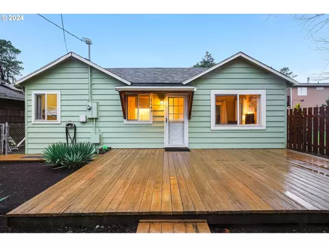 1544 N Franklin St, Seaside, OR 97138