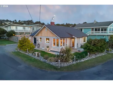 5628 NW Jetty Ave, Lincoln City, OR 97367
