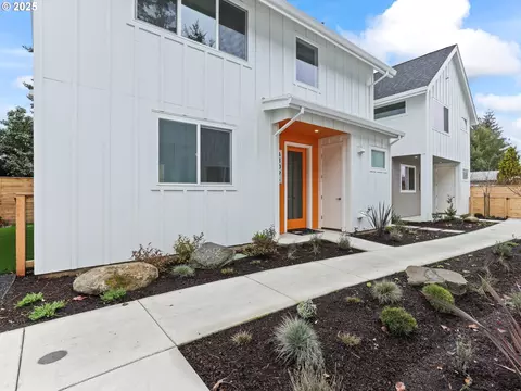 4309 NE Mason St #6, Portland, OR 97218