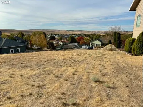 SW Quinney Ln, Pendleton, OR 97801 photo 8