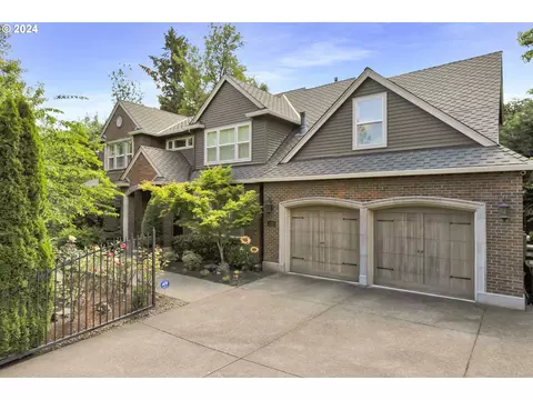 2120 Glenmorrie Dr, Lake Oswego, OR 97034