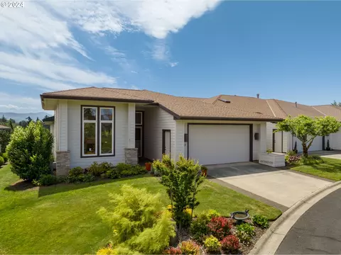3477 Avalon Dr #121, Hood River, OR 97031