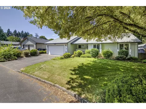 2737 SE Sunflower Ct, Hillsboro, OR 97123