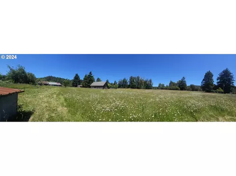 58791 Fairview Rd, Coquille, OR 97423