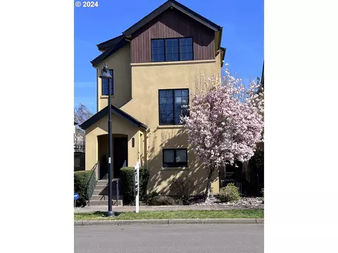 2715 Lord Byron Pl, Eugene, OR 97408 photo 1