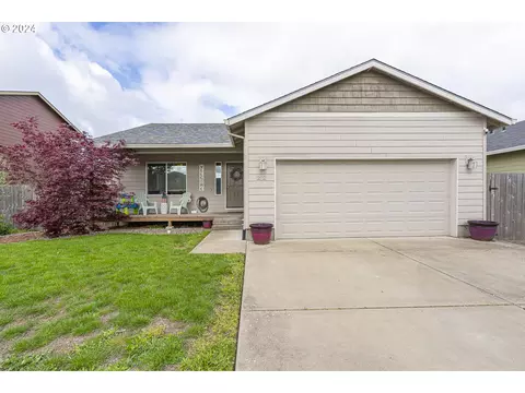 232 NW Sagan Loop, Sheridan, OR 97378