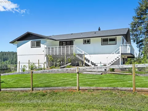 24691 S Metzler Park Rd, Estacada, OR 97023