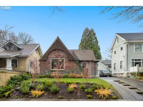 2205 NE 19th Ave, Portland, OR 97212