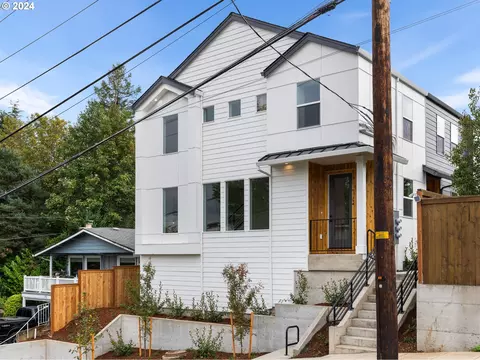 754 NE 91st Ave #3, Portland, OR 97220