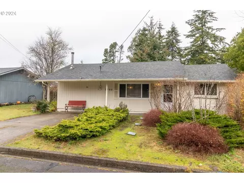 2365 17th St, Florence, OR 97439
