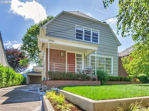 2526 NE 27th Ave, Portland, OR 97212