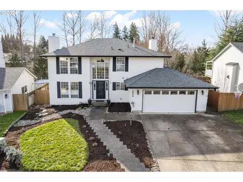 8920 NE 28th Pl, Vancouver, WA 98665