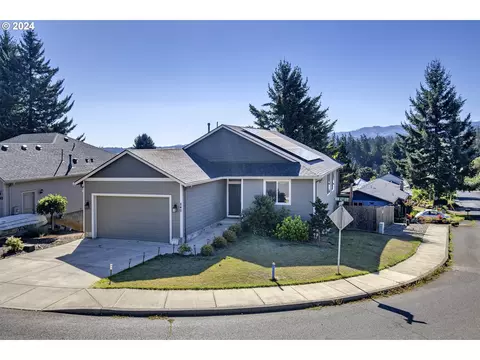 840 NW Willamina Dr, Willamina, OR 97396
