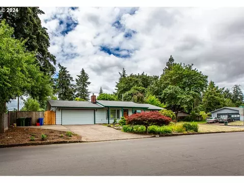 438 Blackfoot Ave, Eugene, OR 97404