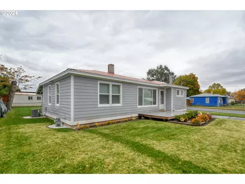 911 SW Birch St, Pilot Rock, OR 97868