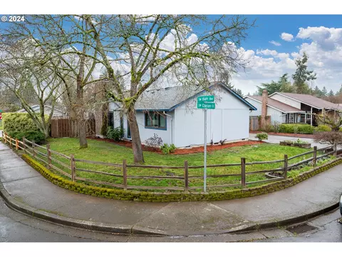 19395 SW Clarion Ct, Beaverton, OR 97003