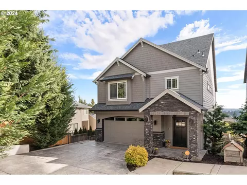 12678 SW Rembrandt Ln, Tigard, OR 97224
